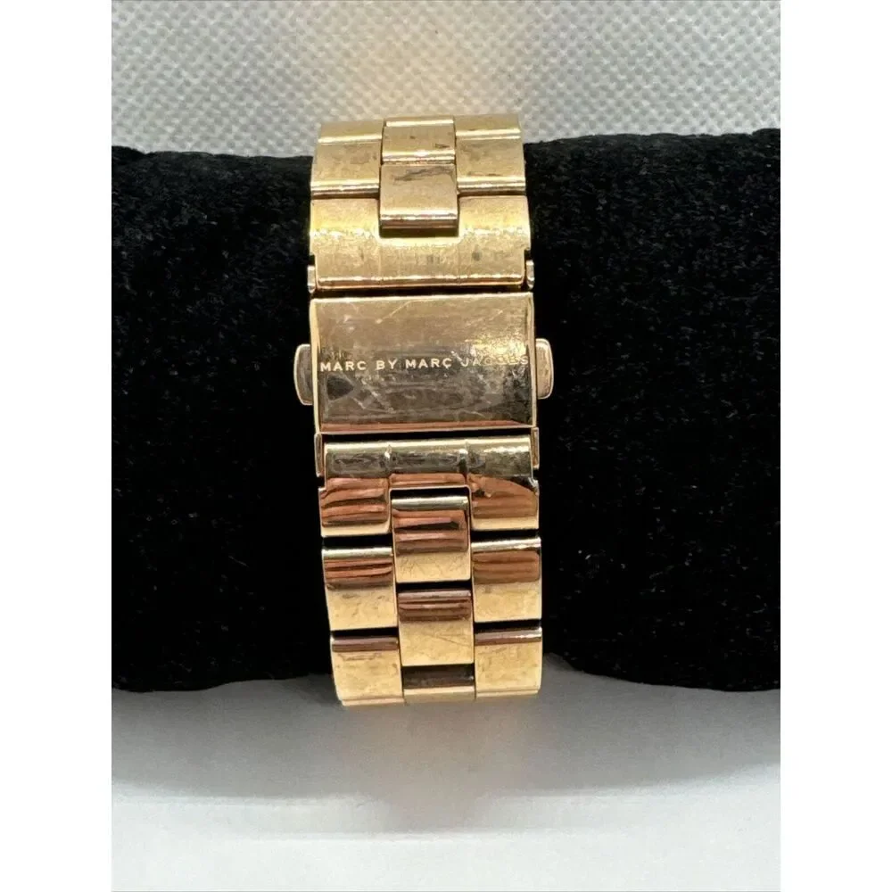 Marc Jacobs MBM3077 Women's Gold Stainless Steel Analog Dial Quartz Watch JNA531